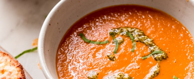 Delicious Apple Carrot Soup Recipe: A Perfect Blend of Sweetness and Warmth